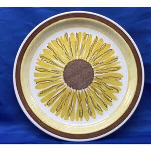 VTG Jamestown China Ironstone Rare Sunflower pattern Dinner Plate 10"